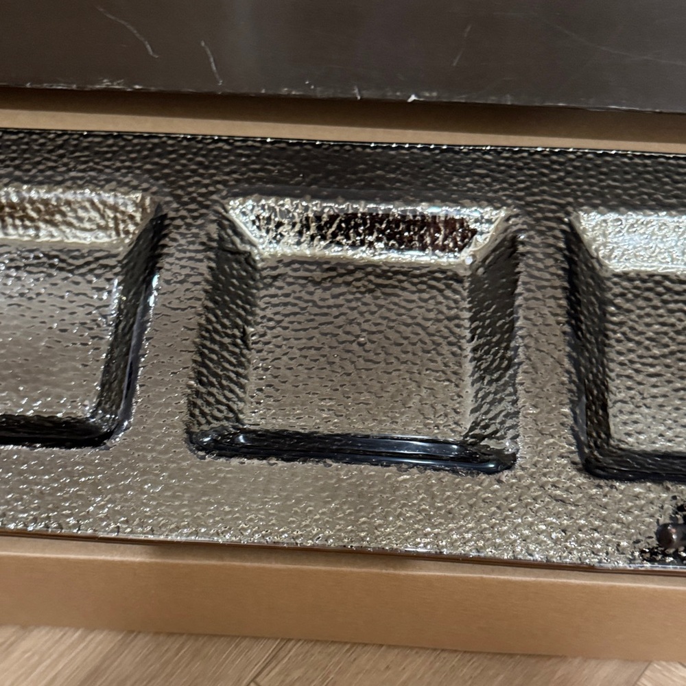 Michael Aram Black Orchid 3 Part Serving Tray - Picture 3 of 5